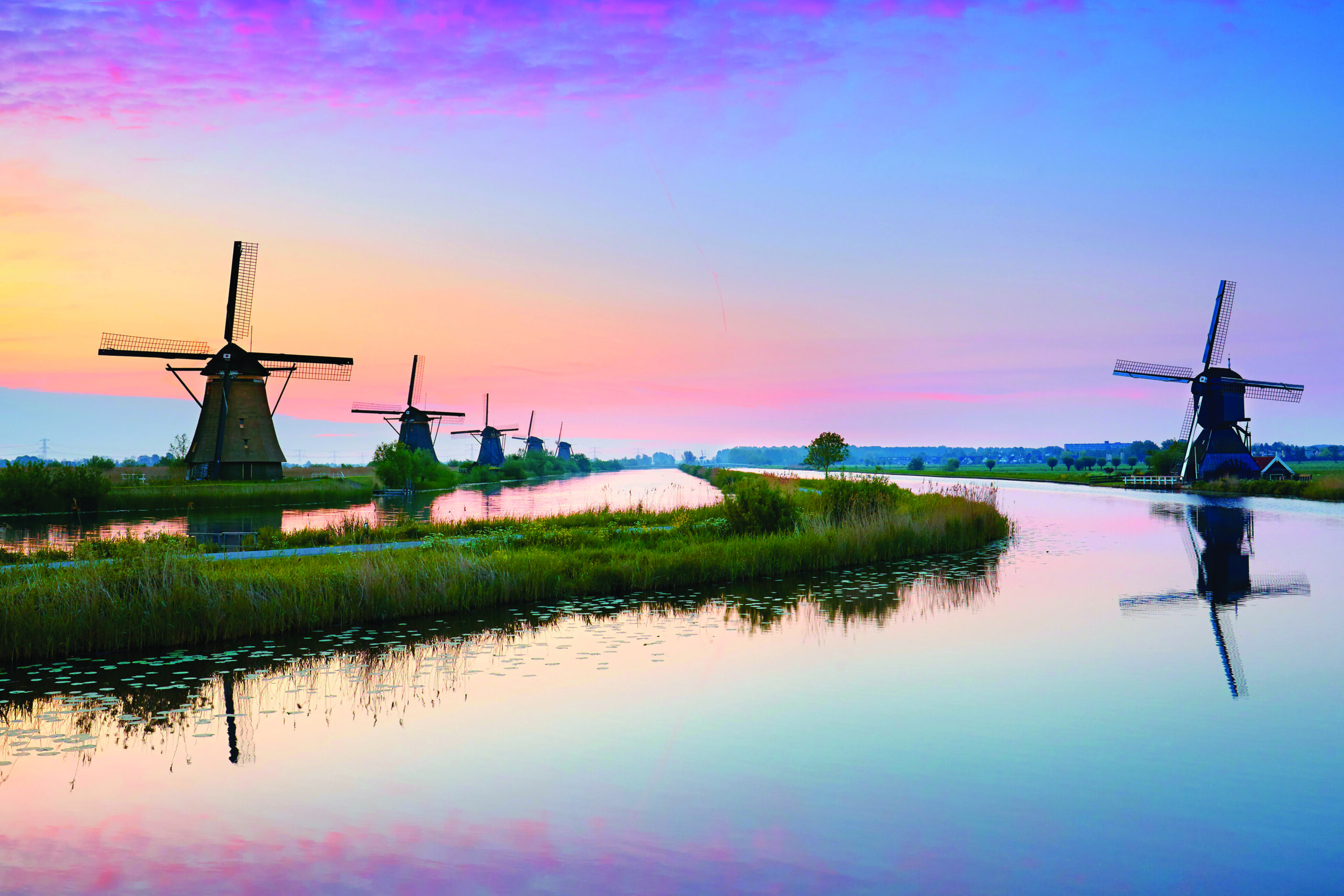 FAD7AJ Kinderdijk windmills - Holland Netherlands